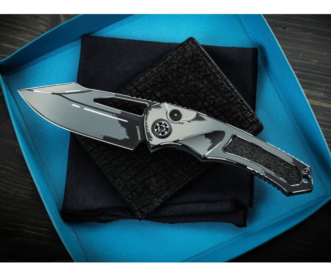 Heretic Pariah Manual - Cel Shading Gray - Tritium Button