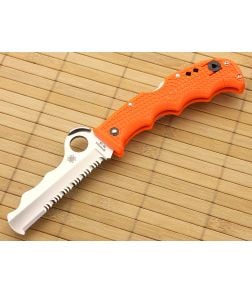 Spyderco Assist Orange FRN Combination Edge - SP-C79PSOR 1