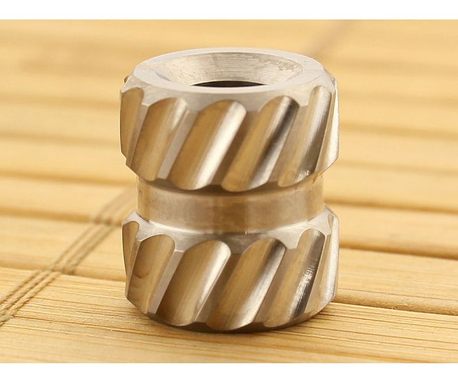 Maverick Workshop "Traction" Lanyard Bead Titanium - MW-005