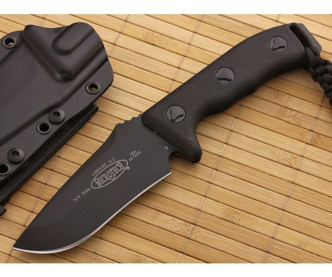 Microtech Currahee Black Plain Edge - MT-102-1BL