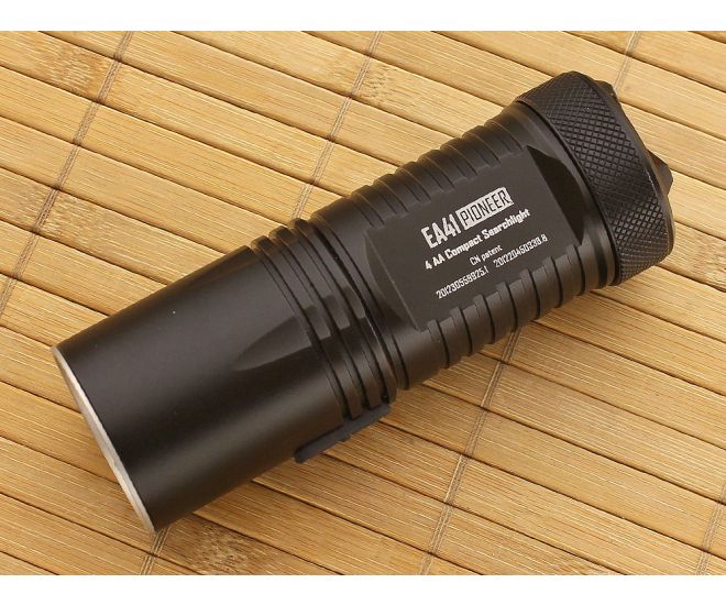 NiteCore EA41 2015 Version 1020 Lumen LED Flashlight - NC-EA41