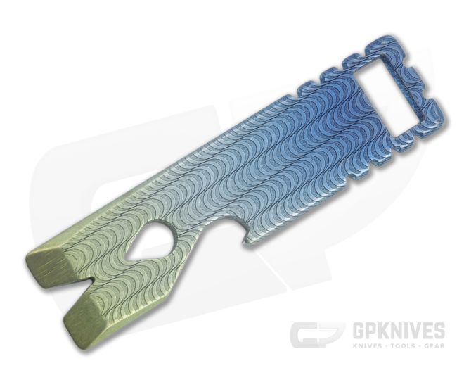 Qerim 37 V2 Worker Titanium Pry Tool Stonewashed Wave Engraved Gradient Anodized 007 - QRM-007