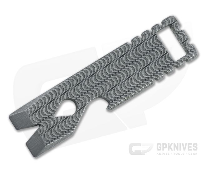 Qerim 37 V2 Worker Titanium Pry Tool Stonewashed Wave Engraved 008 - QRM-008