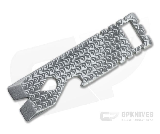 Qerim 37 V2 Worker Titanium Pry Tool Japanese "Seigaiha" Wave Engraved 010 - QRM-010