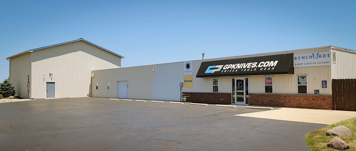 GPKNIVES St. Louis brick and mortar storefront
