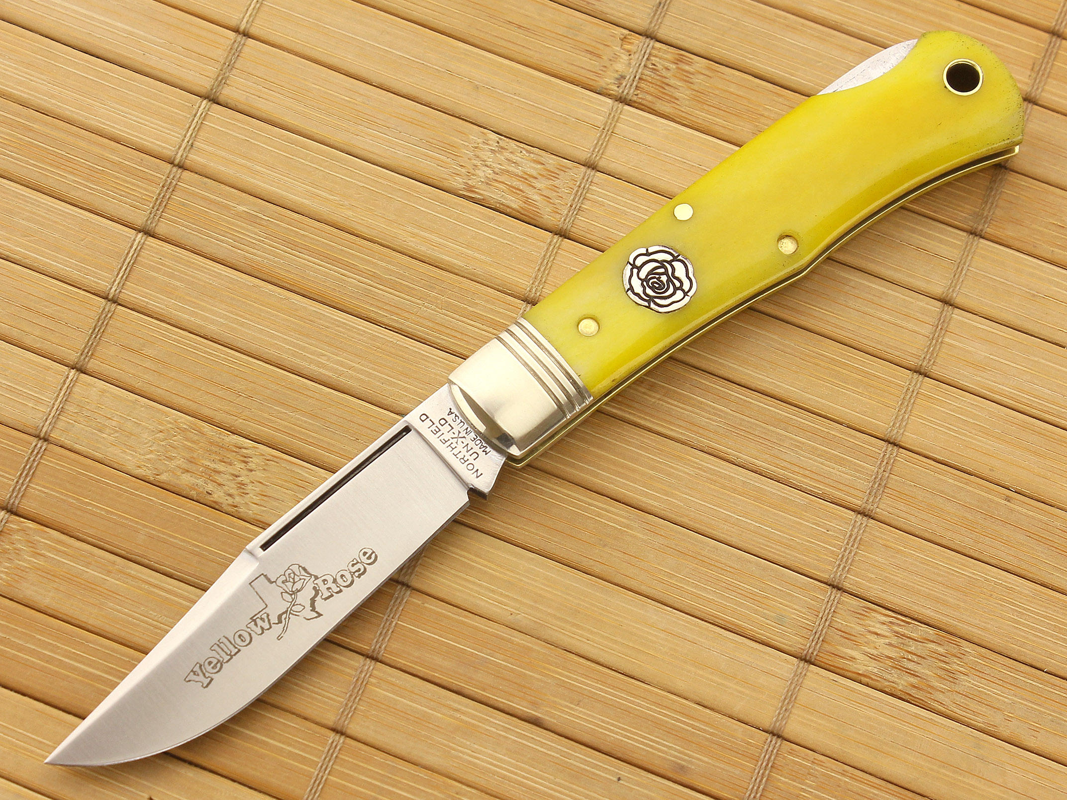 Great Eastern #83LB Tascosa Little LockBack Smooth Yellow Rose