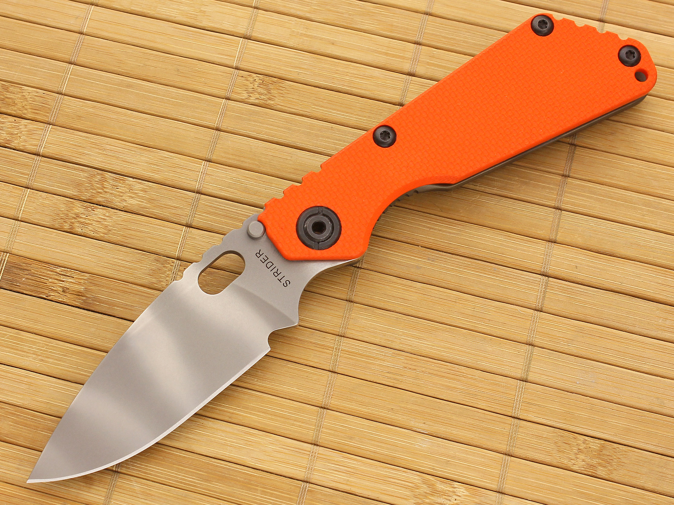 トニー Mr.サコートップハットファイヤー Fanstoys FT31ABCD Roading Magnum Spoiler Smokey 4 Members Of